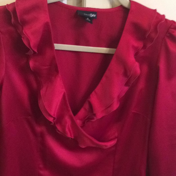 Gorgeous East 5th red blouse.  Size S - Picture 2 of 8